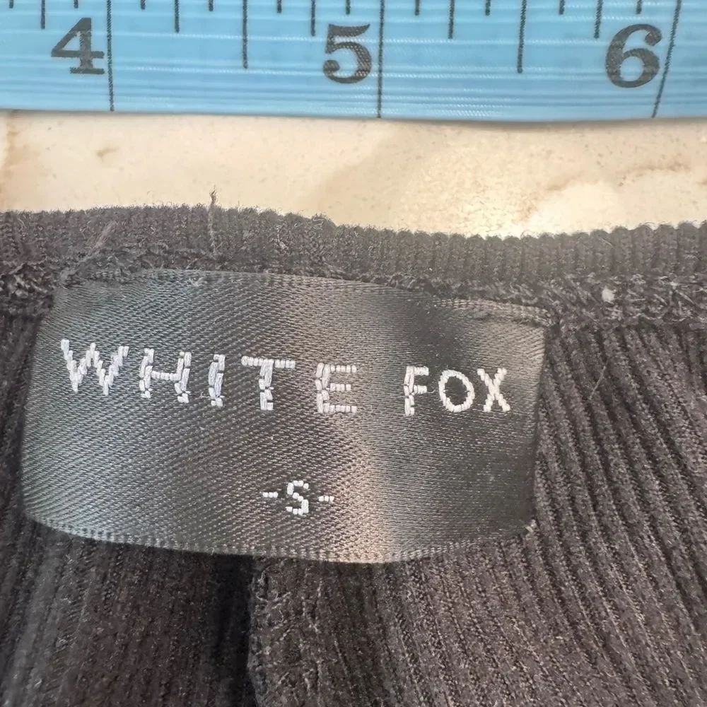 While Fox Ribbed Black stretchy Pants - Picture 4 of 5